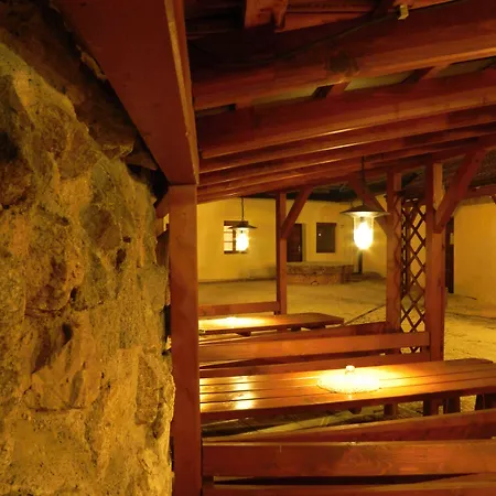 بيت ضيافة Zamecky Rotunda 3*