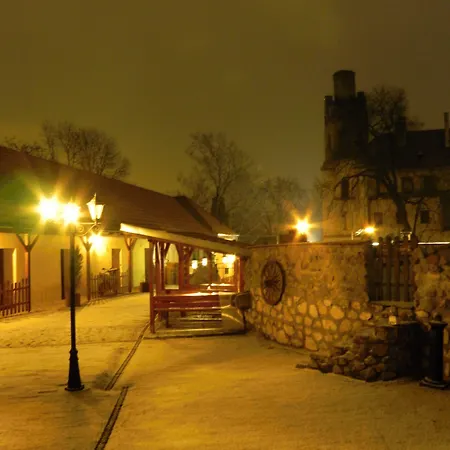 بيت ضيافة Zamecky Rotunda