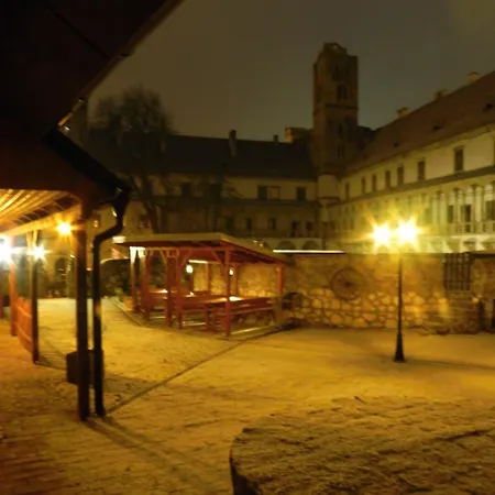 بيت ضيافة Zamecky Rotunda Břeclav